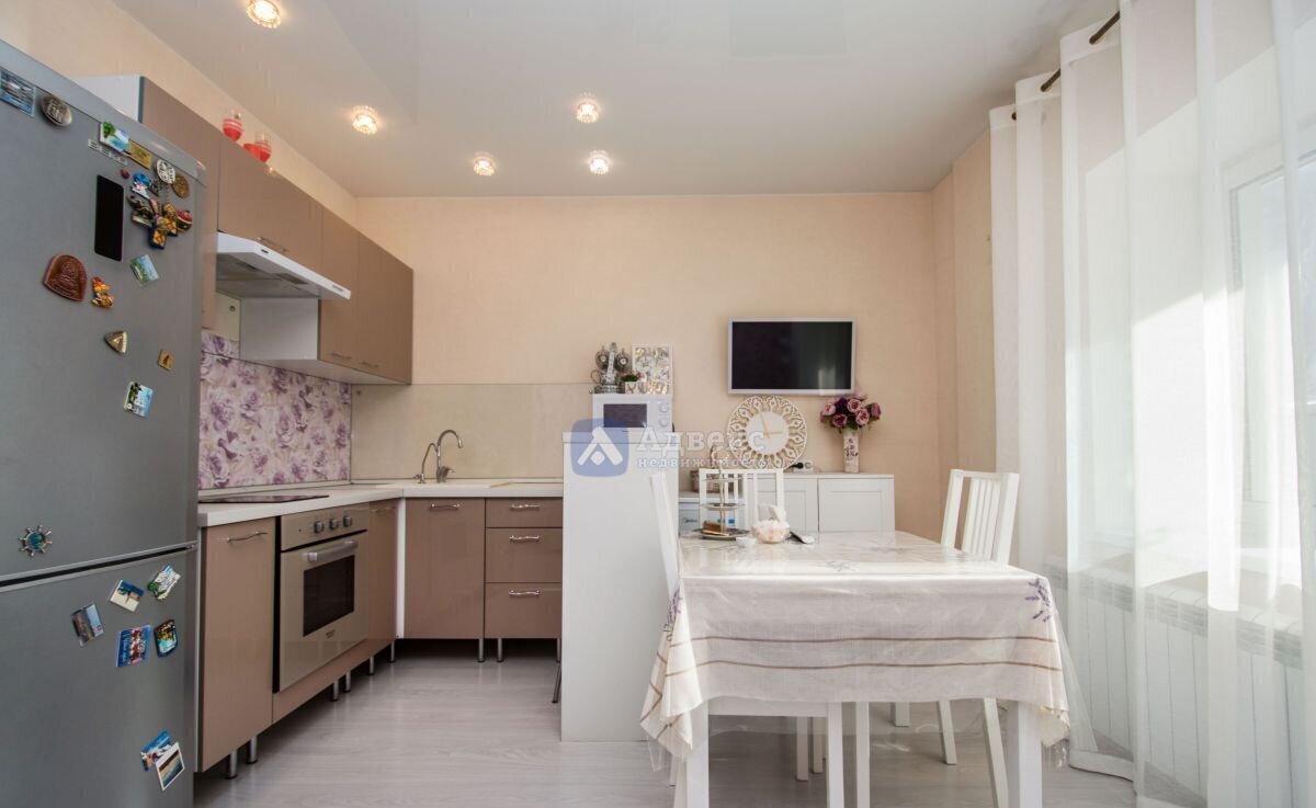 квартира г Тюмень р-н Центральный ул Салтыкова-Щедрина 58/3 фото 6