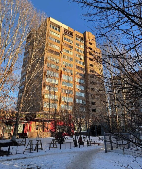 квартира г Тольятти р-н Автозаводский 13 квартал ул Свердлова 1 фото 1