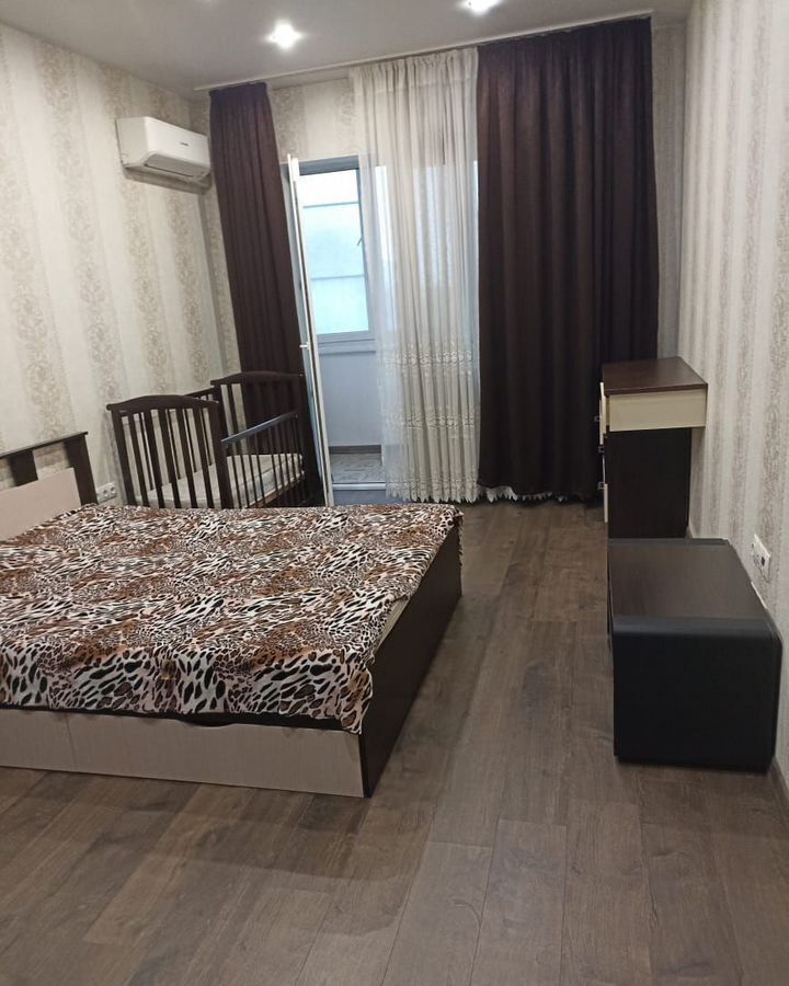 квартира г Новороссийск р-н Центральный ул Серова 17 фото 4