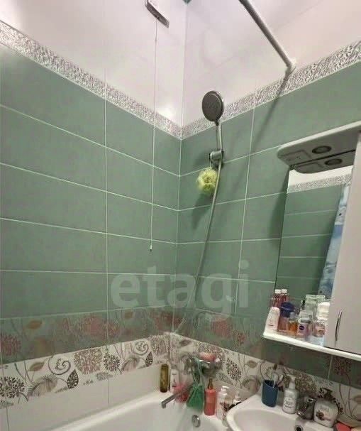 квартира г Ростов-на-Дону р-н Железнодорожный ул Тружеников 68 фото 2