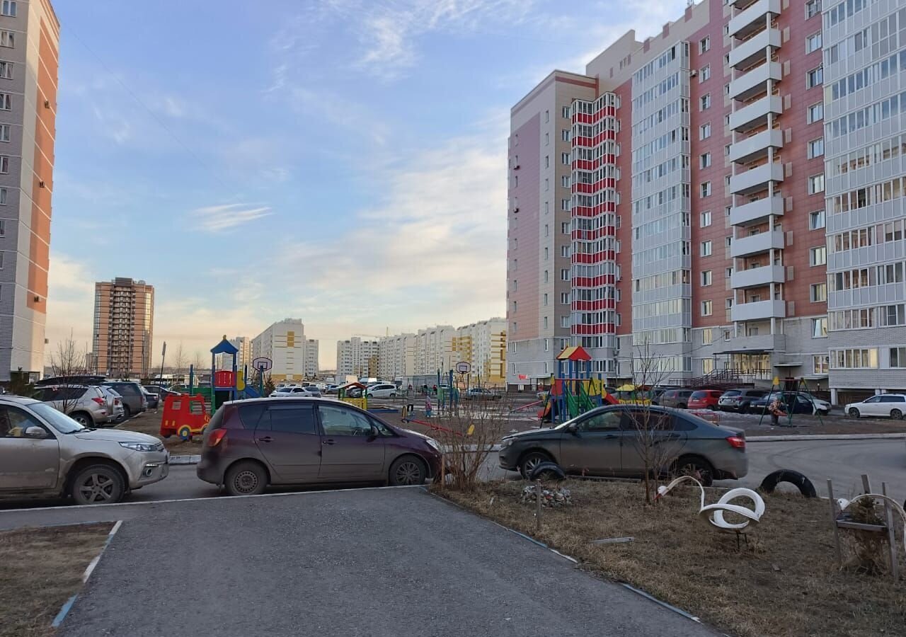 квартира г Омск р-н Центральный ул 21-я Амурская 25к/1 фото 27