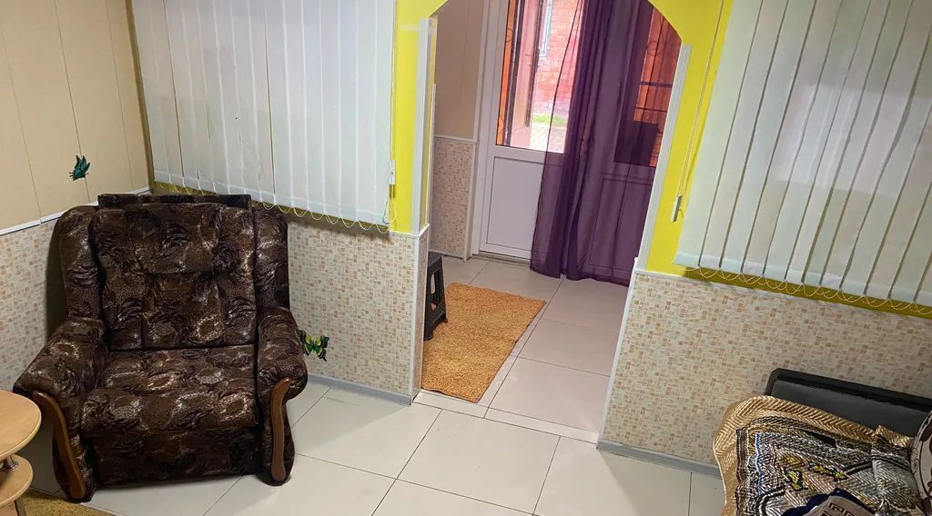 дом р-н Ейский г Ейск ул Рабочая 2б фото 2