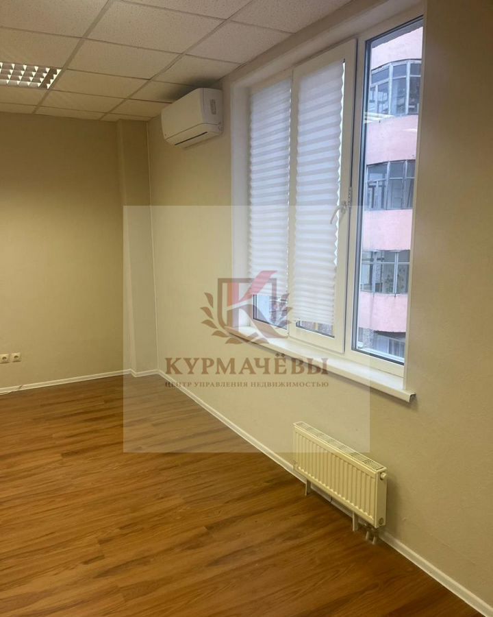 офис г Екатеринбург р-н Чкаловский Ботаническая ул Родонитовая 18б фото 1
