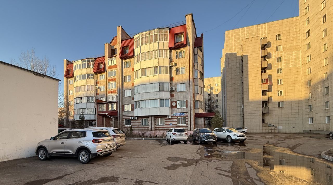 квартира г Набережные Челны р-н Автозаводский б-р Цветочный 17а фото 3
