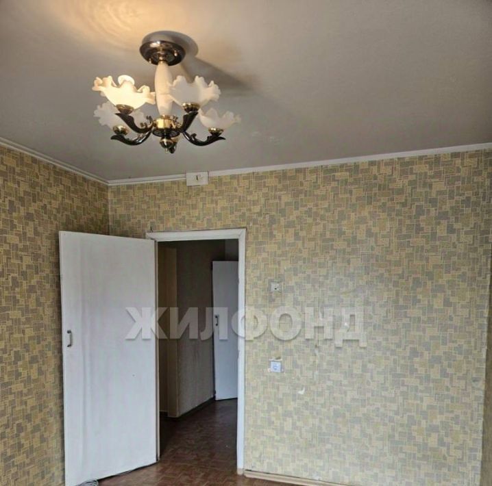 квартира г Тольятти р-н Автозаводский ш Южное 33 фото 3