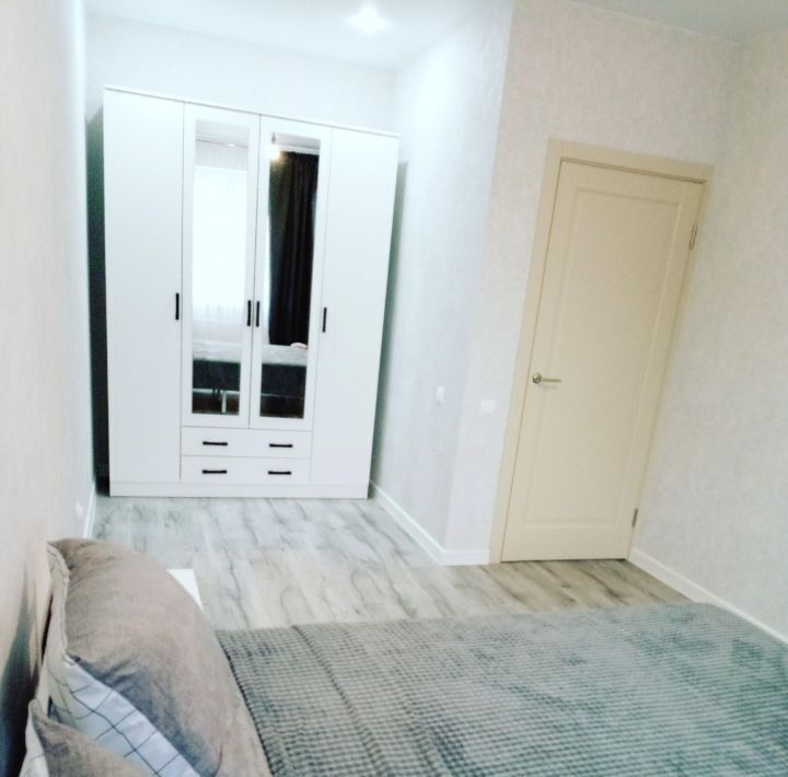 квартира г Краснодар р-н Прикубанский ул им. Мурата Ахеджака 12к/2 фото 7
