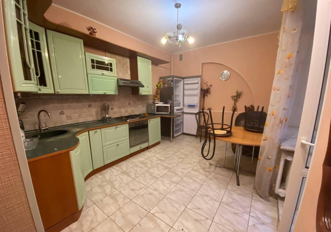квартира г Оренбург р-н Дзержинский пр-кт Победы 162/3 фото 3