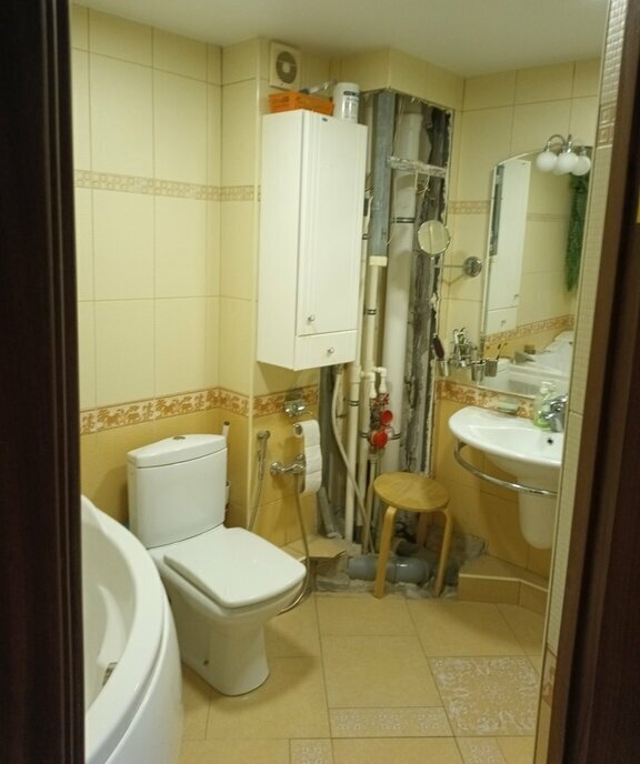 квартира г Тольятти р-н Автозаводский ул Юбилейная 65 фото 3