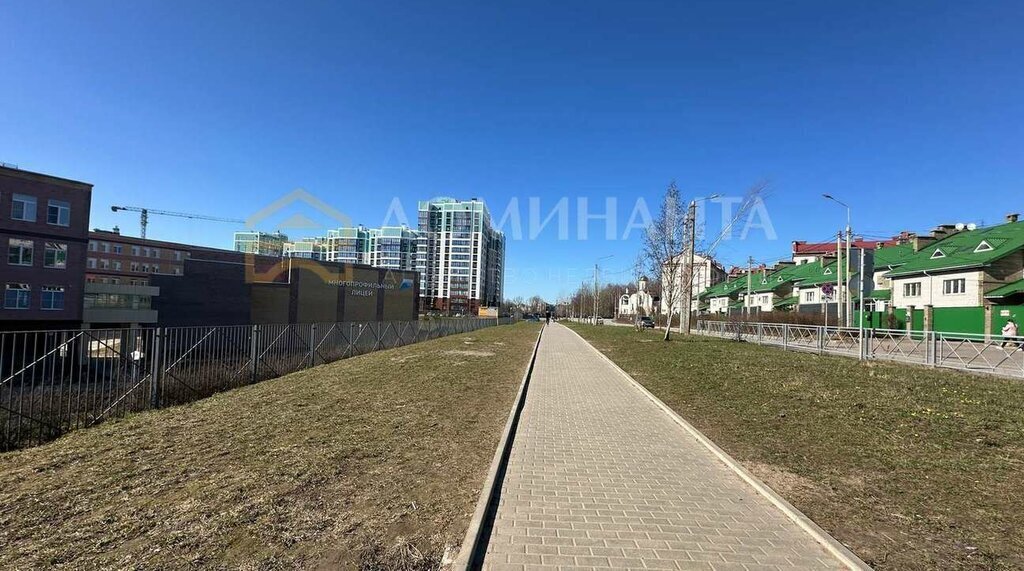 квартира г Смоленск р-н Промышленный ул Генерала Трошева 8 фото 3