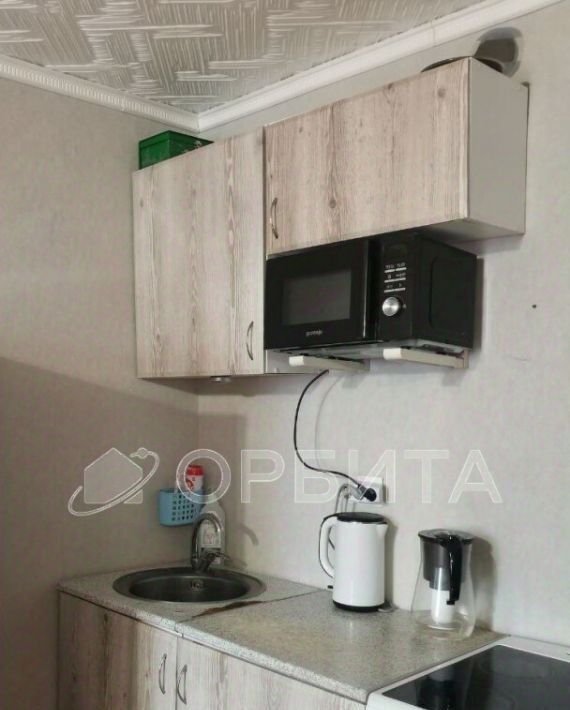 комната г Тюмень р-н Центральный ул Холодильная 40 фото 9