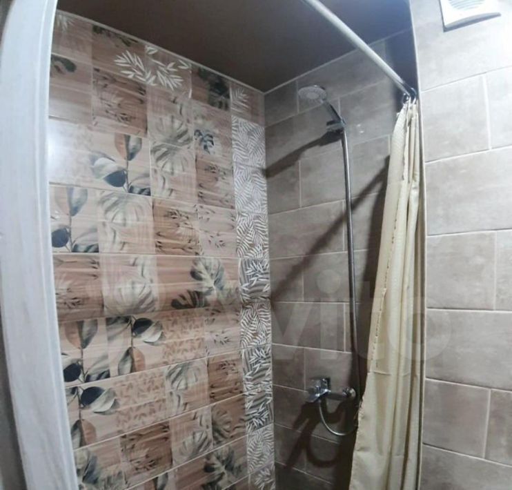 комната г Саратов р-н Кировский проезд 2-й Магнитный 42 фото 5