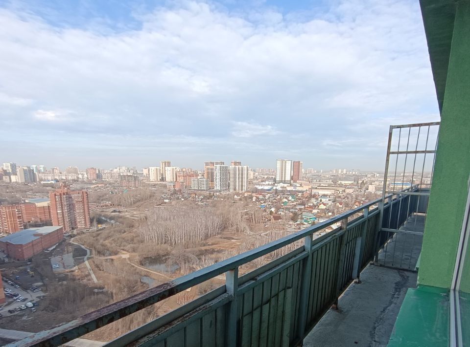квартира г Новосибирск р-н Дзержинский Золотая Нива ул Есенина 12/2 микрорайон «Изумрудный Город» фото 13