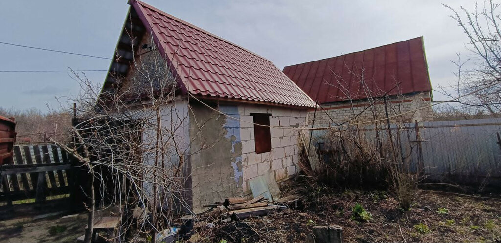 дом г Саратов р-н Заводской снт терЗвезда-1 фото 1