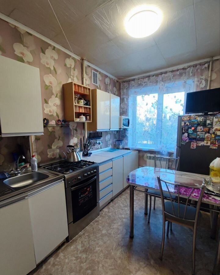 квартира г Саратов р-н Заводской пр-кт Энтузиастов 31а фото 1