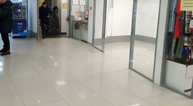 торговое помещение г Нижний Новгород р-н Автозаводский Парк культуры ул Коломенская 6 фото 2