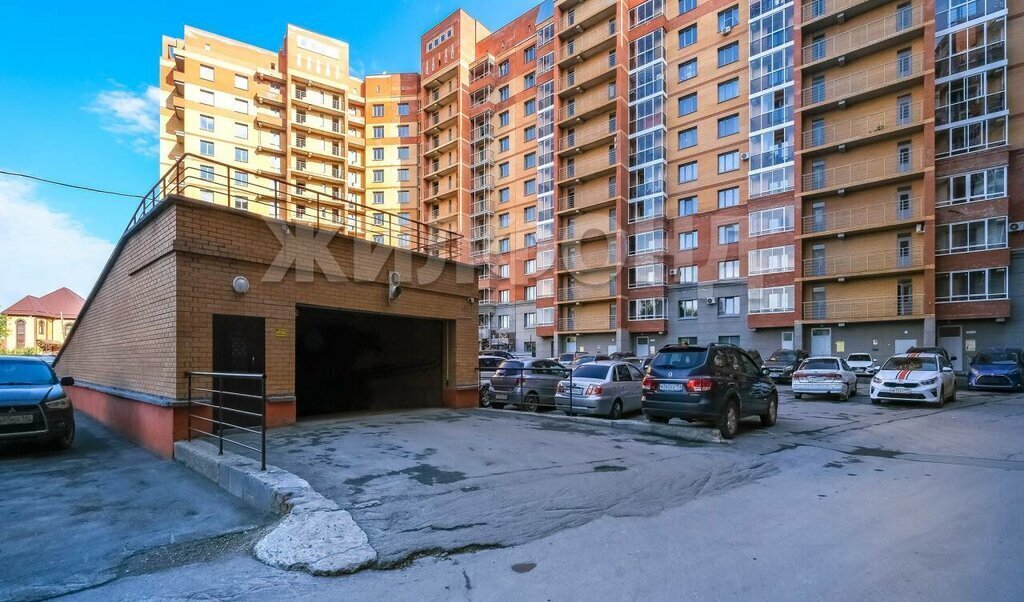 квартира г Новосибирск р-н Дзержинский Золотая Нива ул Есенина 67 фото 19