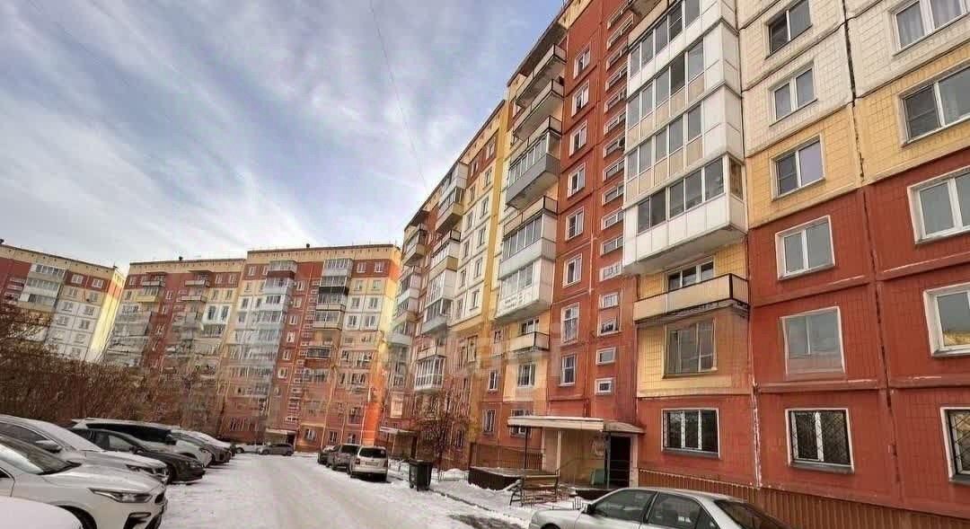 квартира г Новокузнецк р-н Новоильинский ул Рокоссовского 19а фото 3