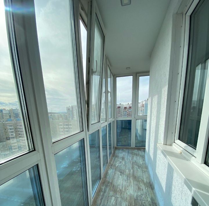 квартира г Красноярск р-н Центральный ул Дмитрия Мартынова 17 фото 21