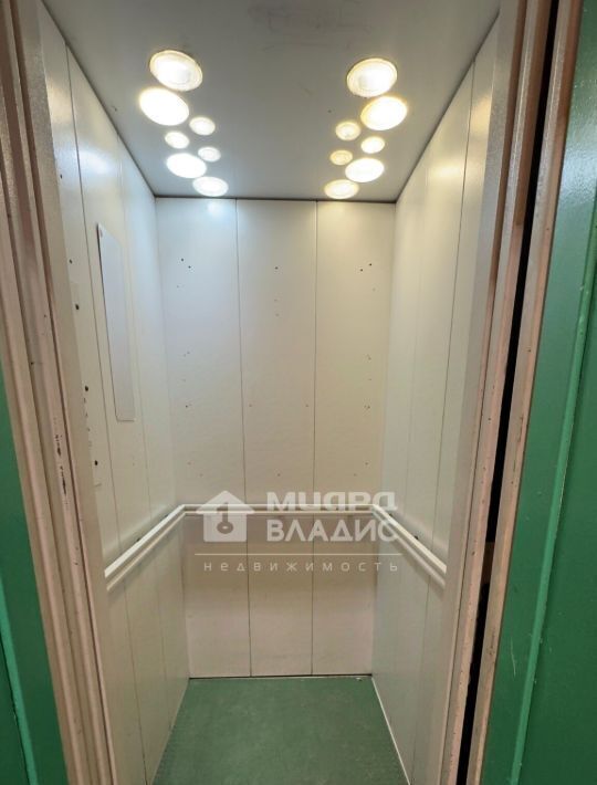 квартира г Омск р-н Кировский ул 70 лет Октября 15/1 фото 27