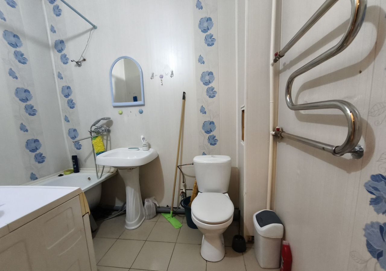 квартира г Тольятти р-н Центральный ул Комсомольская 82 фото 1
