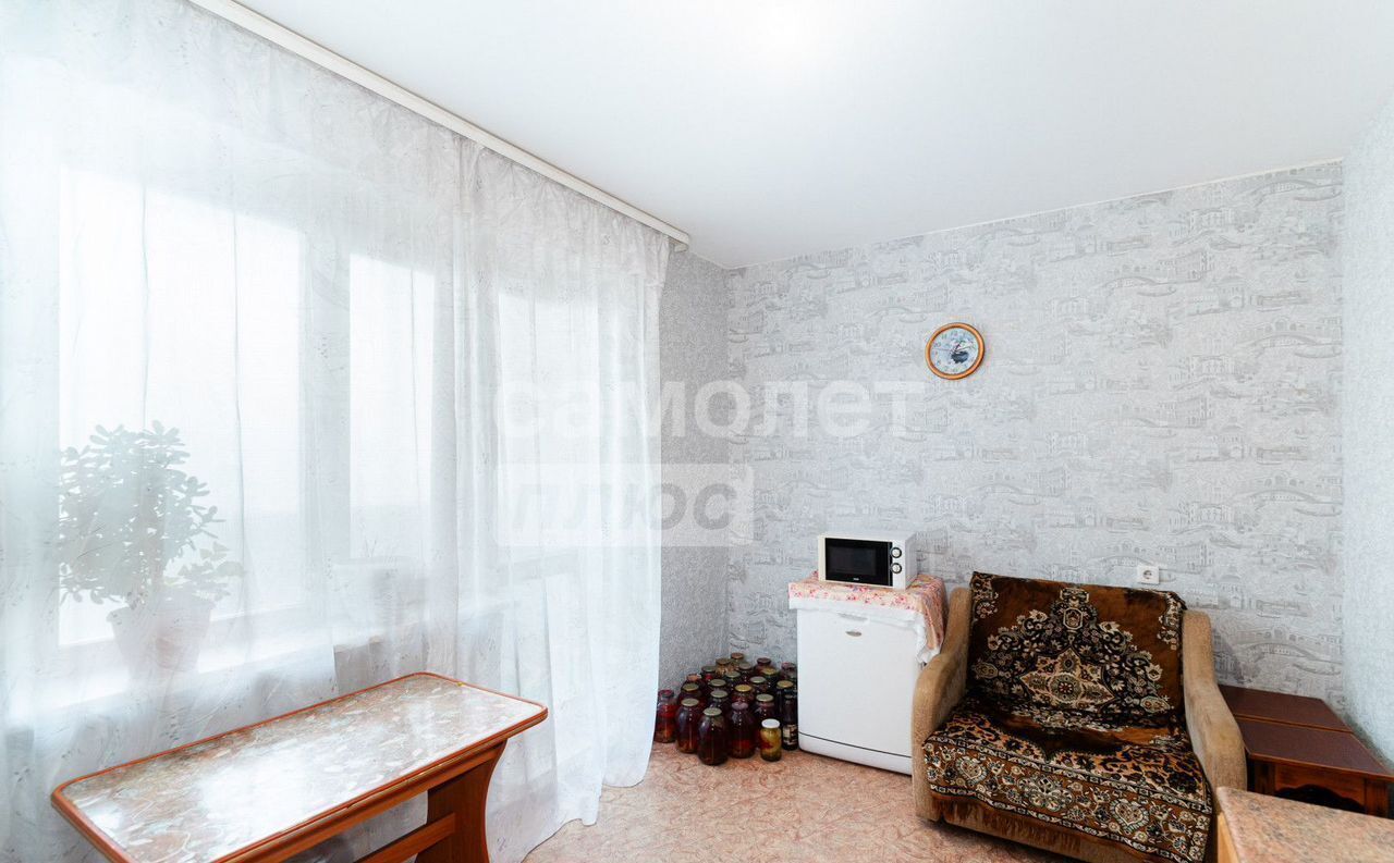 квартира г Омск р-н Центральный ул Тарская 261к/1 фото 4