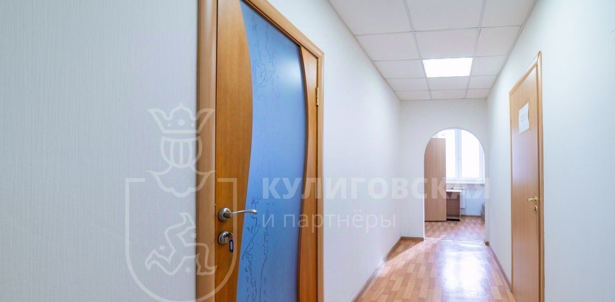 офис г Екатеринбург р-н Кировский ул 40-летия Комсомола 34к/9 фото 9
