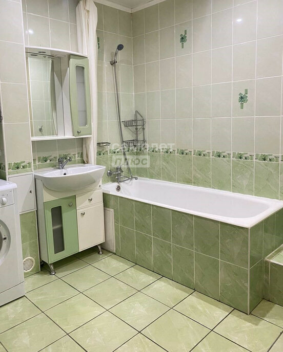 квартира г Омск ул 6-я Линия 180 фото 1
