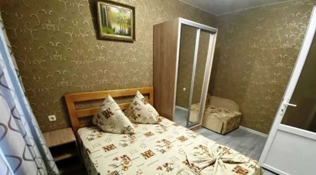 комната г Судак ул Художников 13 фото 3