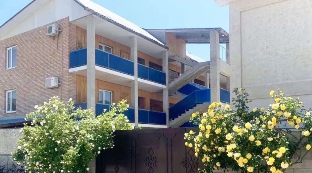 комната г Судак ул Художников 13 фото 6