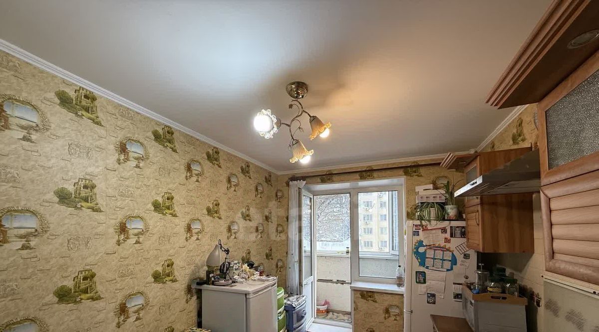 квартира г Саратов р-н Кировский ул им Батавина П.Ф. 12 фото 3