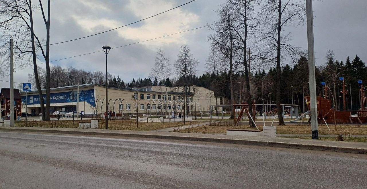 квартира г Пермь р-н Орджоникидзевский ул Мозырьская 26 фото 1