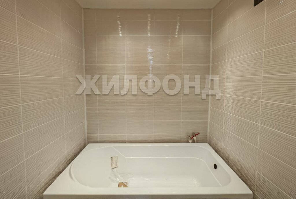 квартира г Новосибирск Золотая Нива ул Татьяны Снежиной 25/4 фото 7