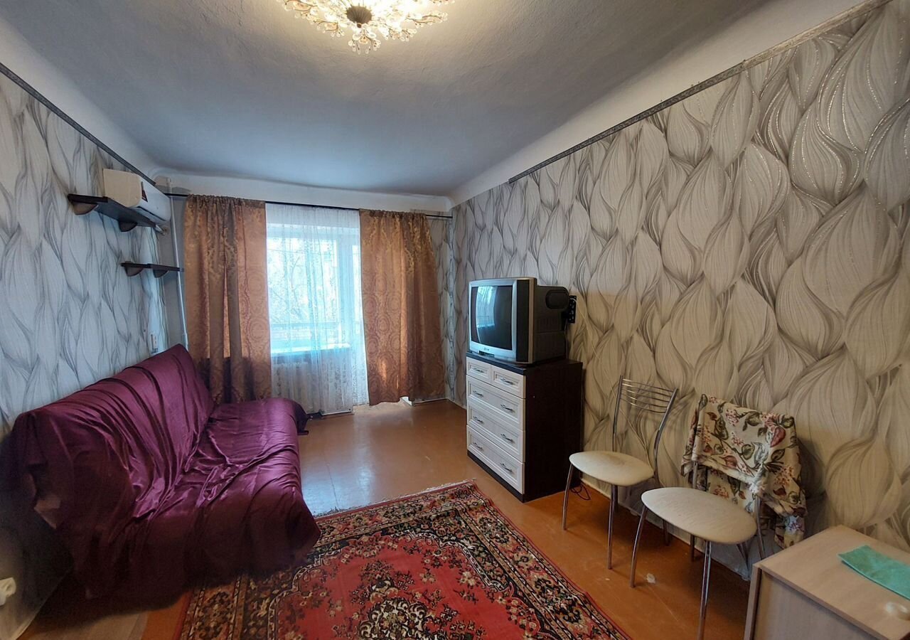квартира г Волгоград р-н Тракторозаводский ул им. Быкова 5 фото 2
