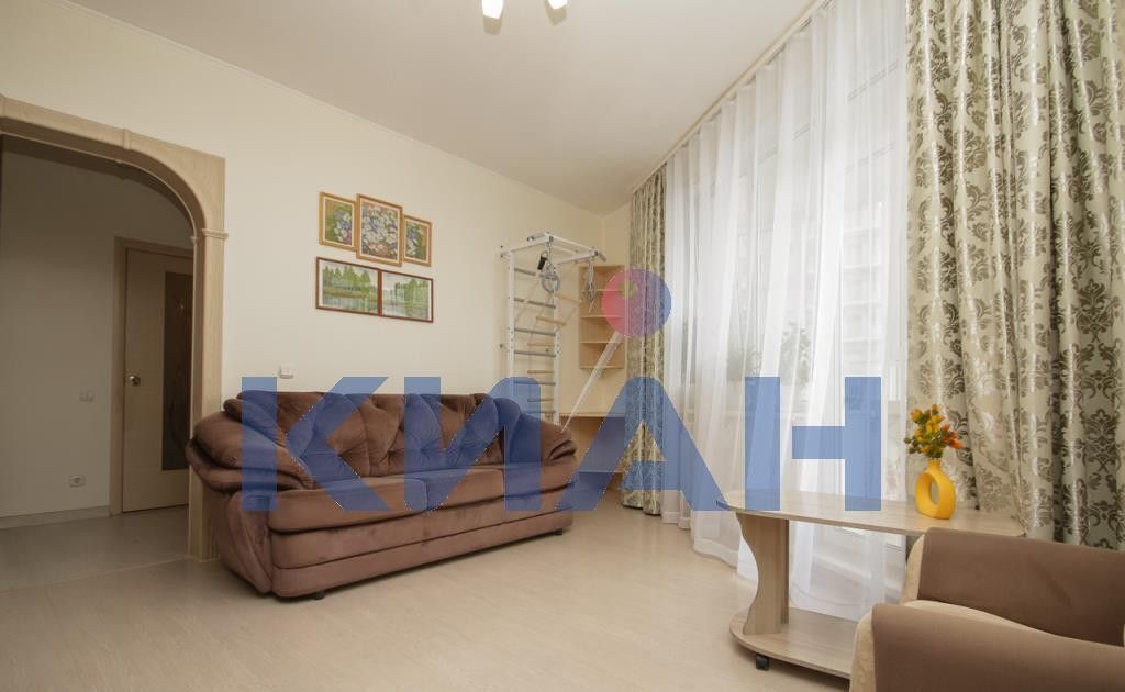 квартира г Красноярск р-н Октябрьский ул Борисова 34 фото 1