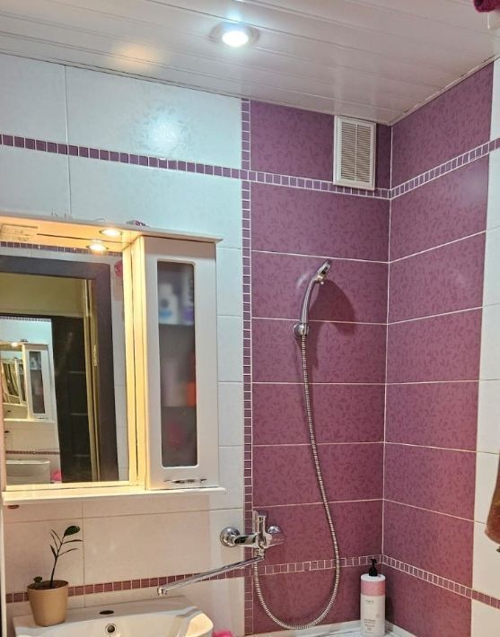 квартира г Волгоград р-н Кировский ул 64-й Армии 59 фото 9
