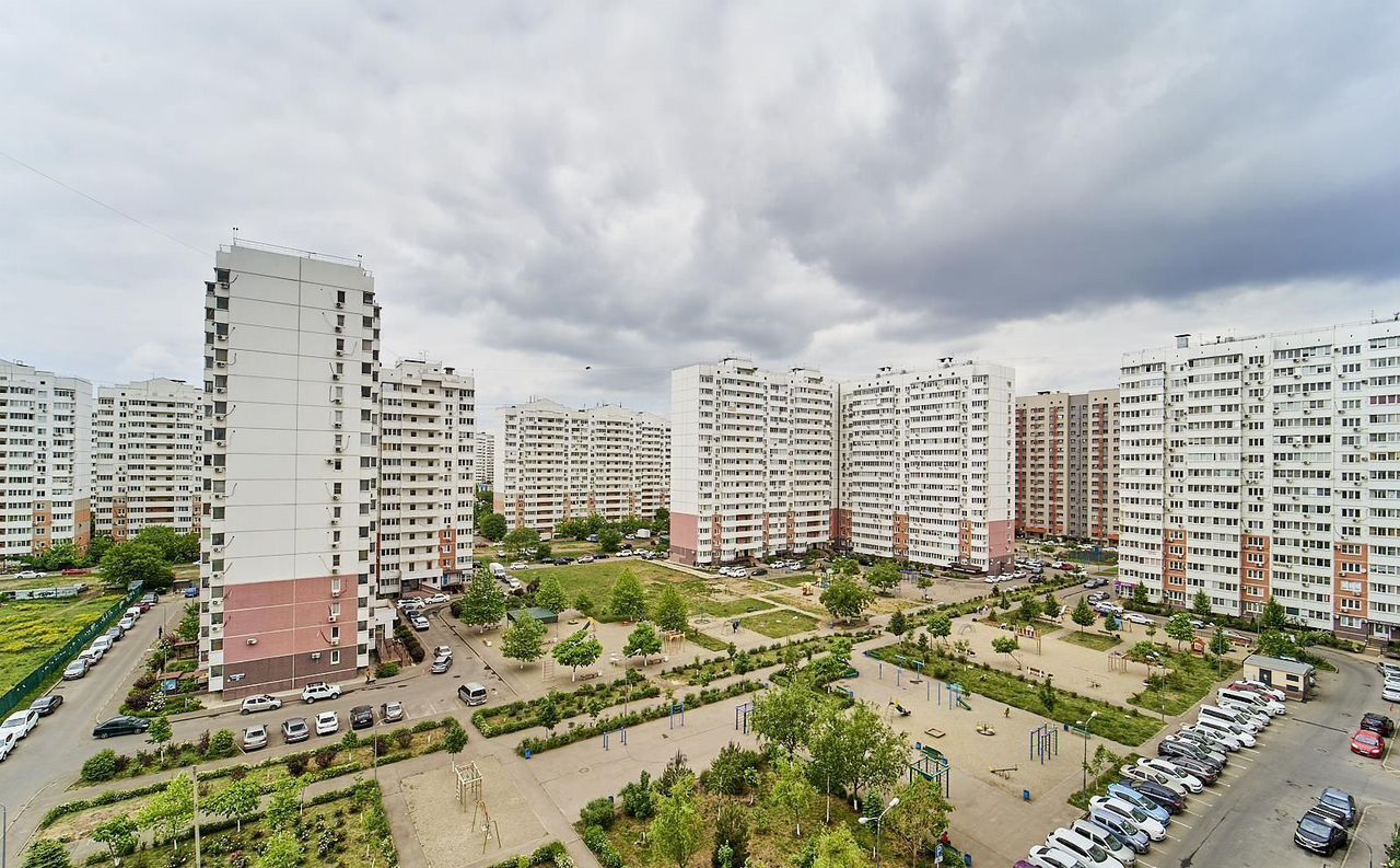 квартира г Краснодар р-н Прикубанский ул им. Карякина 18 фото 3