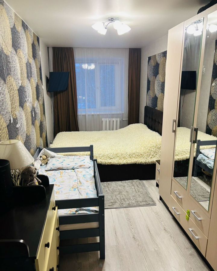 квартира г Тюмень р-н Ленинский ул 50 лет Октября 51 фото 1