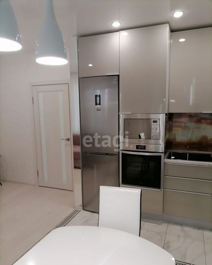 квартира г Тюмень р-н Центральный ул Мельникайте 36к/2 фото 5