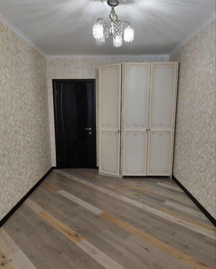 квартира г Краснодар р-н Прикубанский мкр им Петра Метальникова ул им. Петра Метальникова 5к/2 фото 4