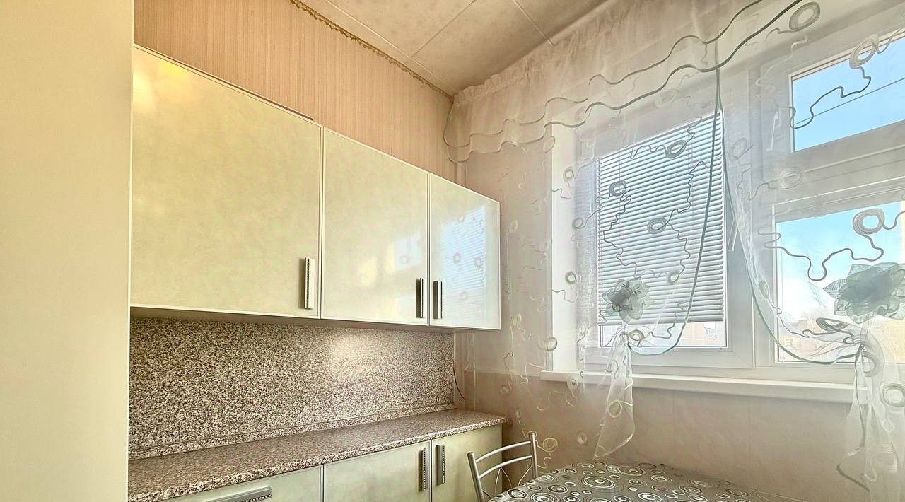 квартира г Челябинск р-н Калининский ул Молодогвардейцев 68 фото 7