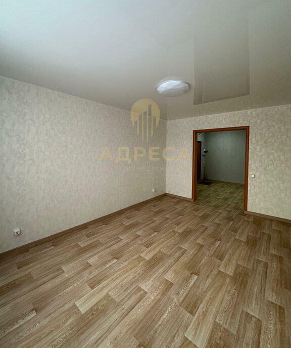 квартира г Оренбург ул Уральская 2/8 фото 7