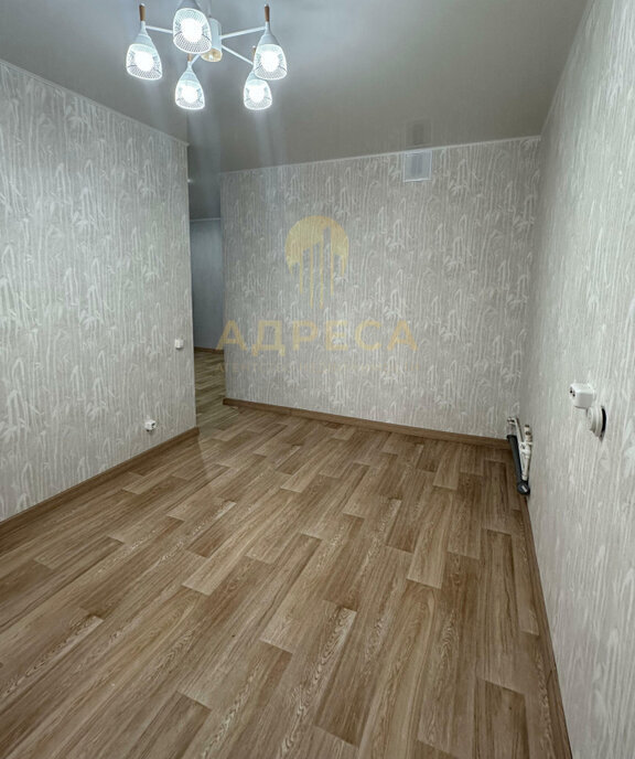 квартира г Оренбург ул Уральская 2/8 фото 6