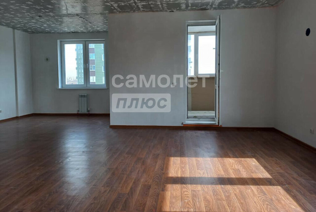 квартира г Омск б-р М.М.Кузьмина 21 фото 3