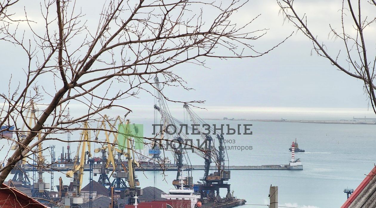 дом г Новороссийск р-н Восточный ул Таймырская 6/2 фото 1