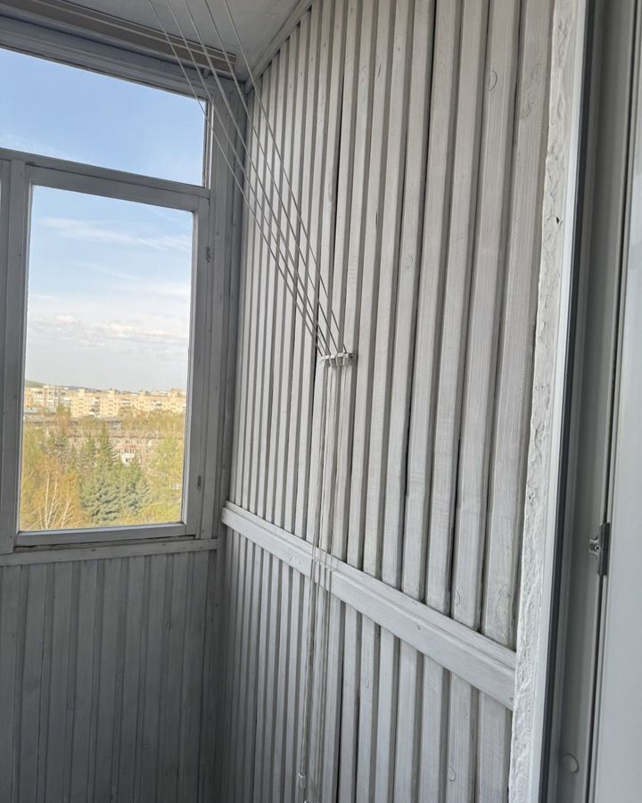 квартира г Новокузнецк р-н Центральный ул Тольятти 23 фото 2