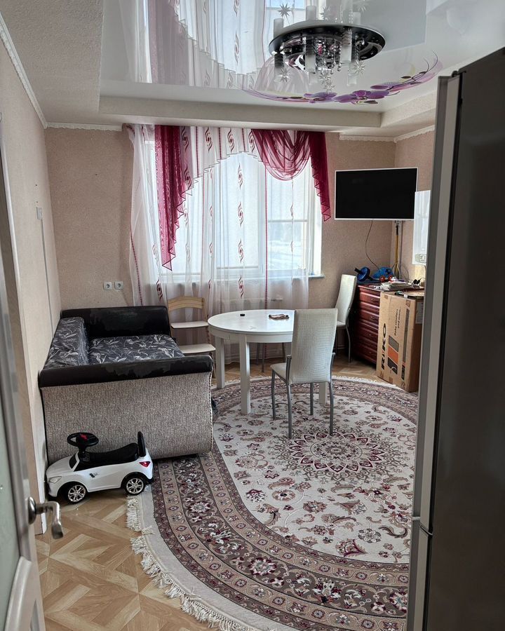 квартира г Губкинский р-н мкр № 13 108, Тюменская обл. фото 1