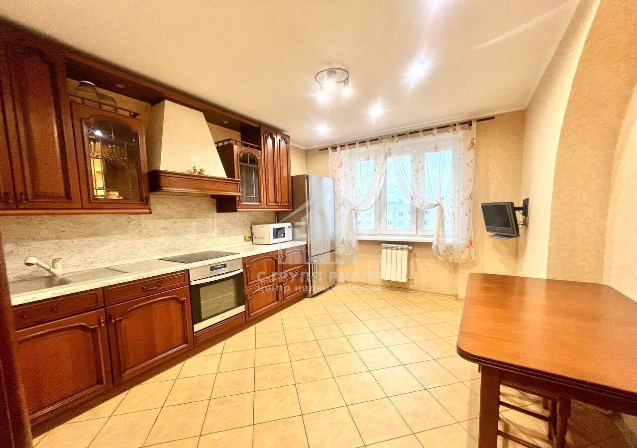 квартира г Калининград р-н Ленинградский ул Еловая аллея 63а фото 1