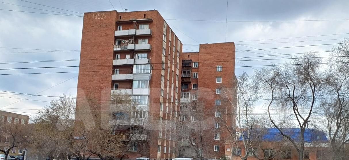 комната г Омск р-н Центральный ул 10 лет Октября 141 фото 1