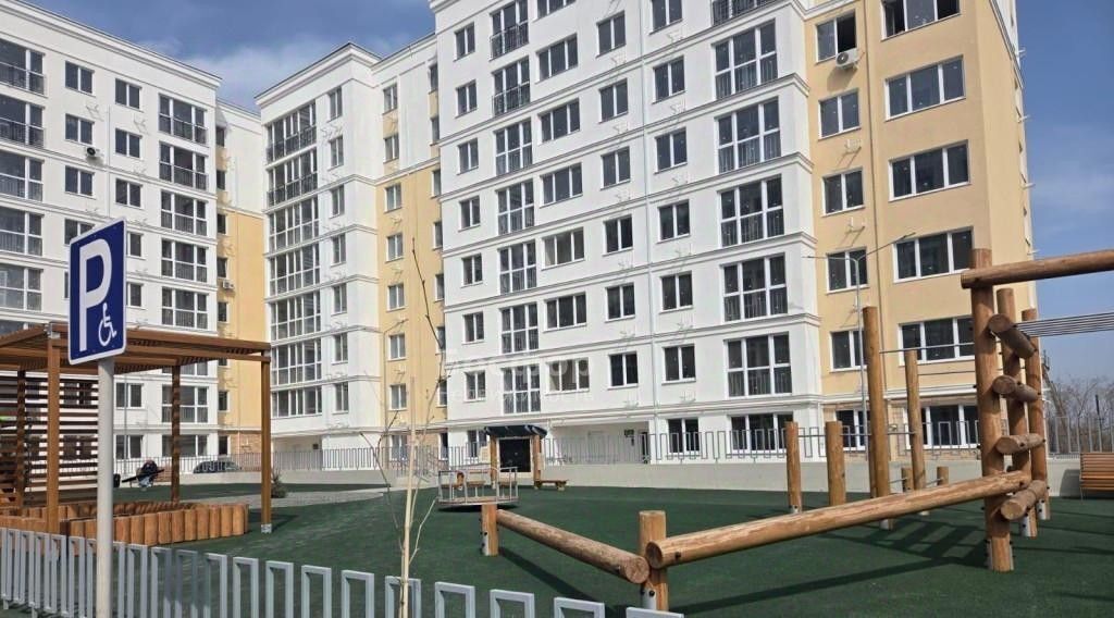 квартира г Феодосия ш Симферопольское 48к/1 фото 1