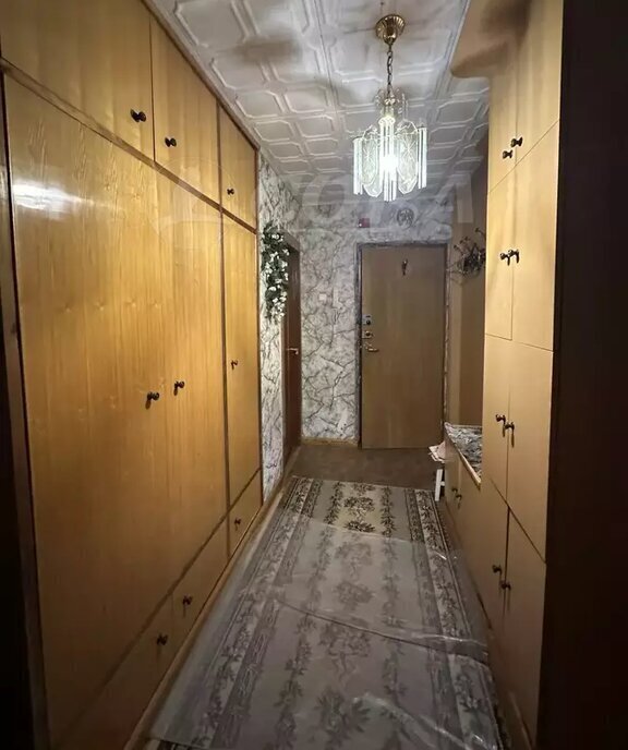 квартира г Тюмень ул Мельникайте 46 фото 1